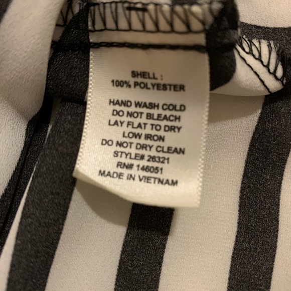 Halter blouse - Picture 5 of 5